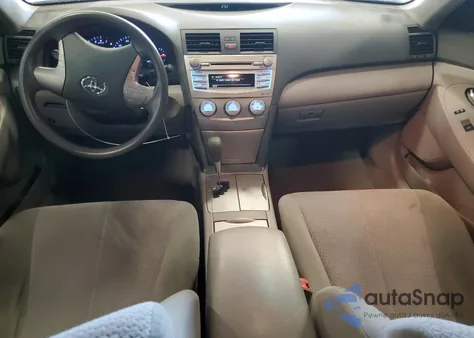 2011 Toyota Camry Base z USA, uszkodzony, nr VIN 4T4BF3EKXBR193614